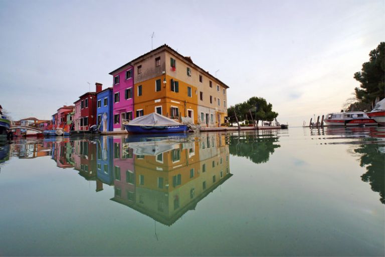 burano venice canal travel photo tom ang